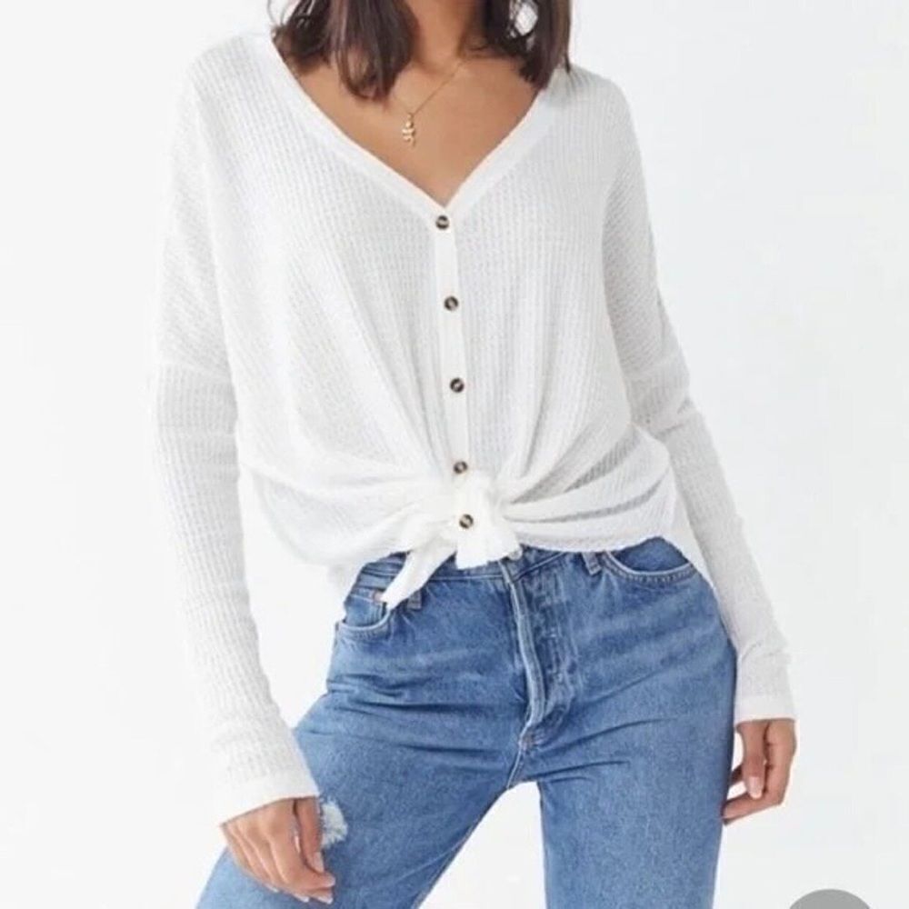Out From Under Jojo Thermal Top